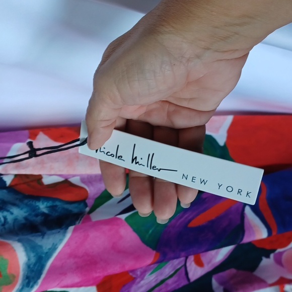 NICOLE MILLER NY Abstract Print Matte Charmuse Maxi Dress Sz M, 19" ptp, 56" lg - Picture 4 of 11